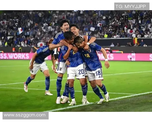 点头足球球星用顽强拼搏精神赢得球迷热爱与无数赛场辉煌瞬间